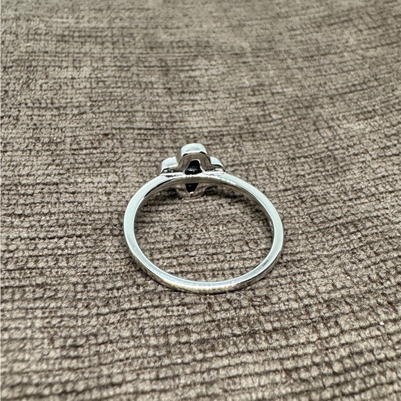 Sterling silverr 4 leaf clover ring - Picture 6 of 9